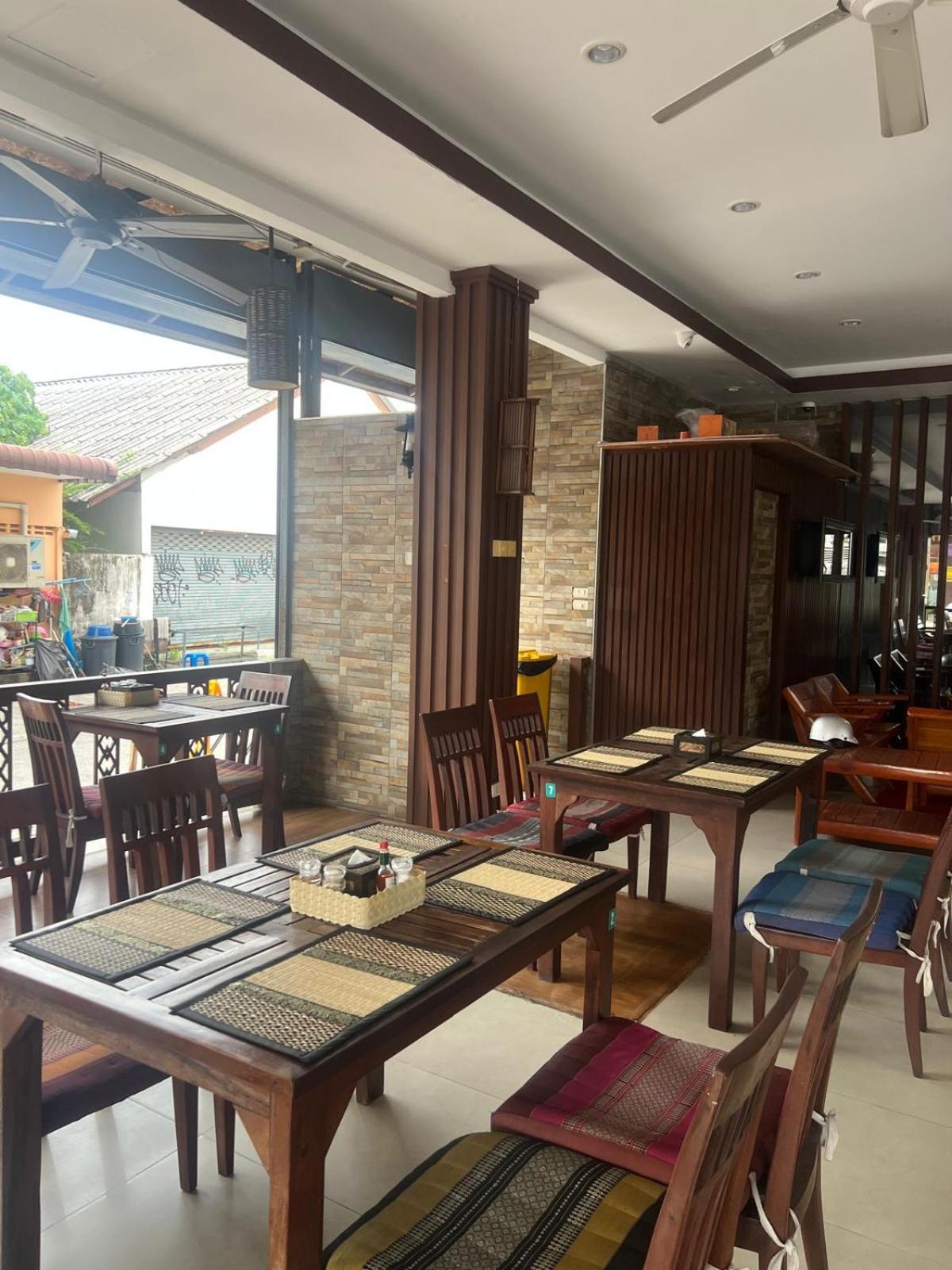 Sk And Restaurant