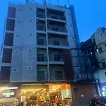 Sk Residence And Restaurant Patong