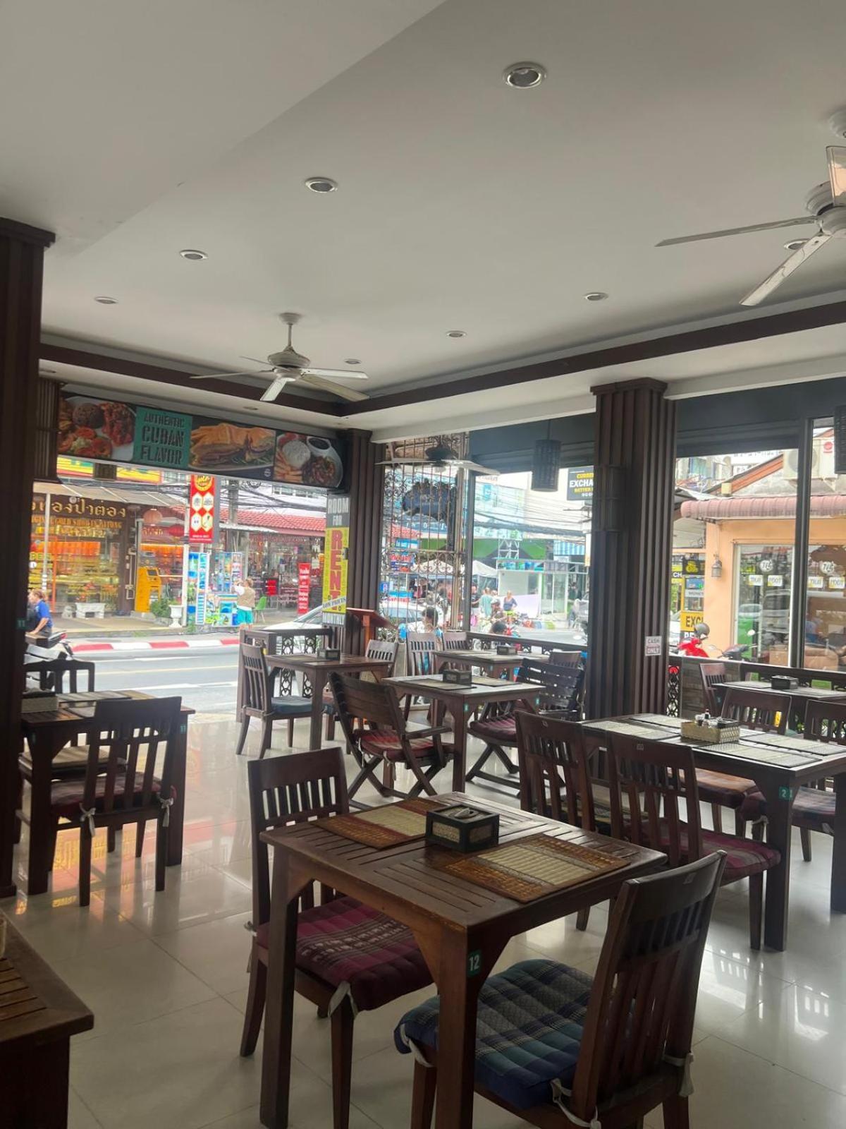 Sk And Restaurant 3*