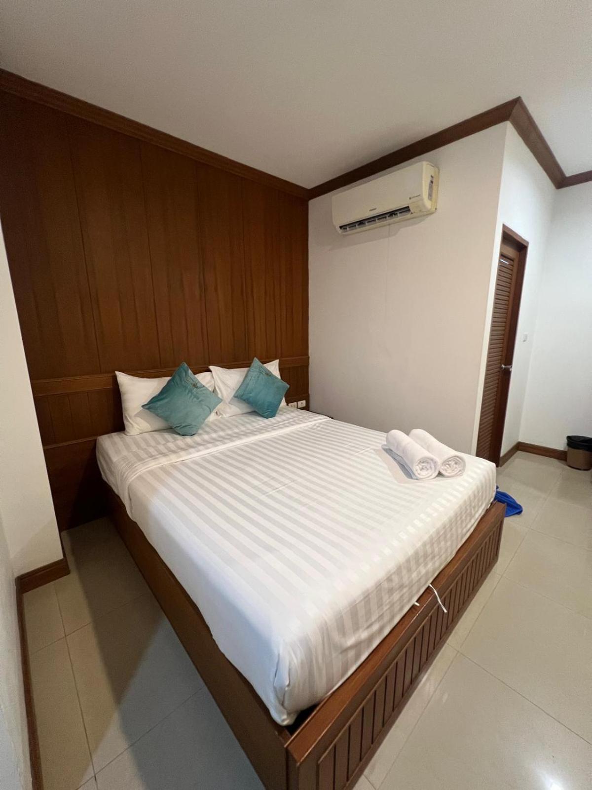 Sk And Restaurant Patong